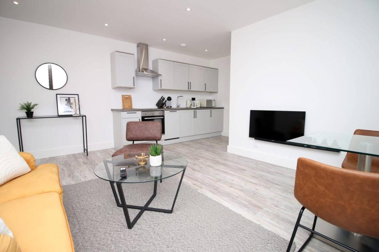Kingsbridge Point - Cosy One Bed Apartments Near Town Centre, Swindon Exterior photo