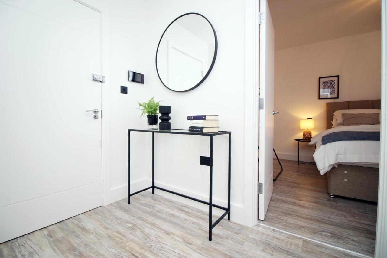 Kingsbridge Point - Cosy One Bed Apartments Near Town Centre, Swindon Exterior photo
